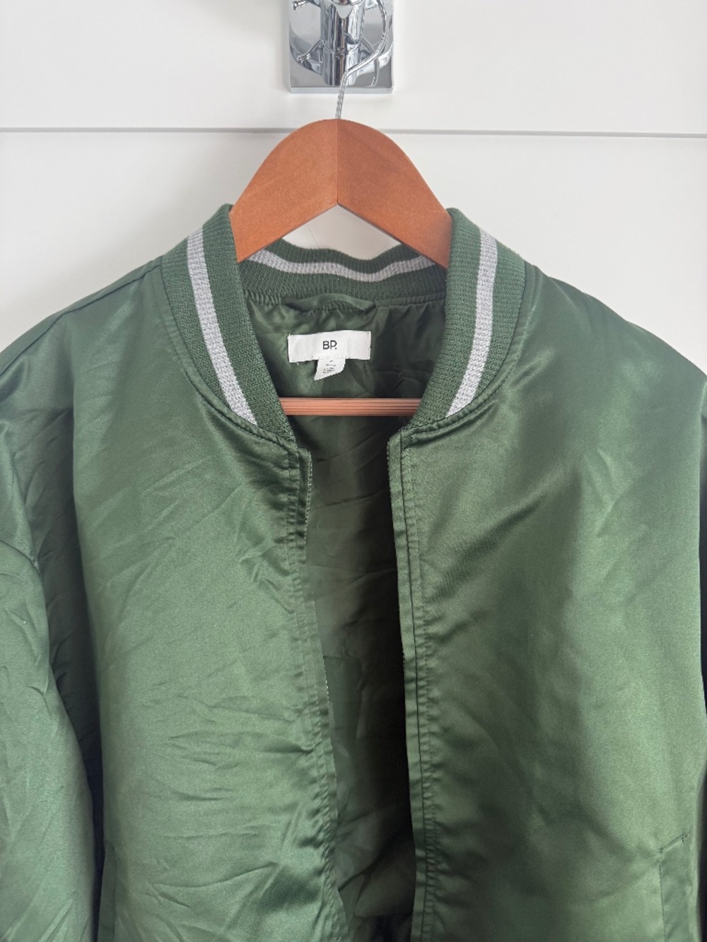 Bomber jacket